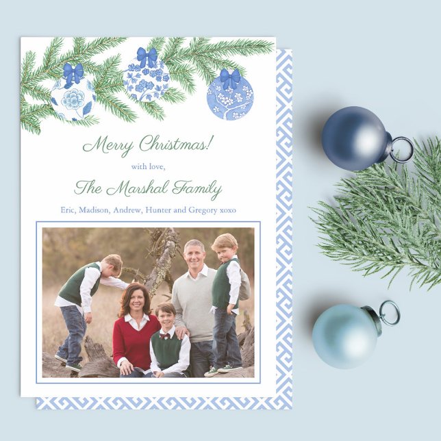 Foto för vattenfärgsfir Träd Blue White Julafton B Julkort (Elegant Chinoiserie Ornaments Blue and white watercolor Christmas Card with family picture)