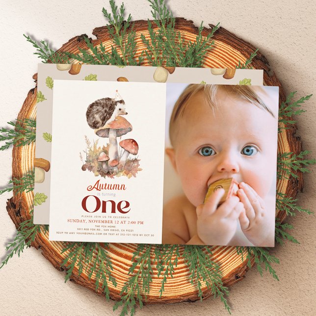 Foto från hösten/hösten i höstrum Hedgehog 1:a föd Inbjudningar (Skapare uppladdad)