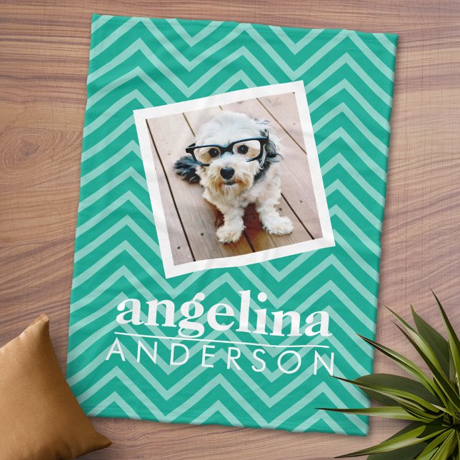 Foto med Chevron Mönster och eget namn Fleecefilt (Personalized Fleece Blanket - Add Photos and Text)