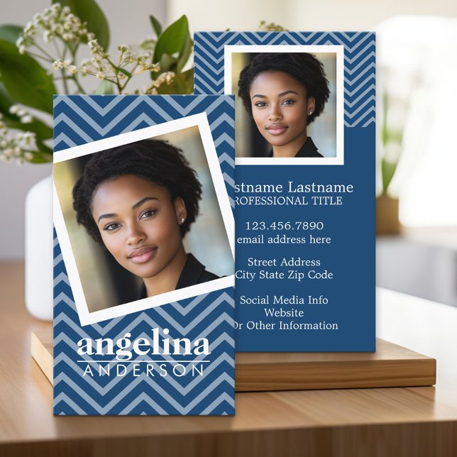 Foto med eget namn för Blue Chevron Mönster Visitkort (Custom Business Cards)