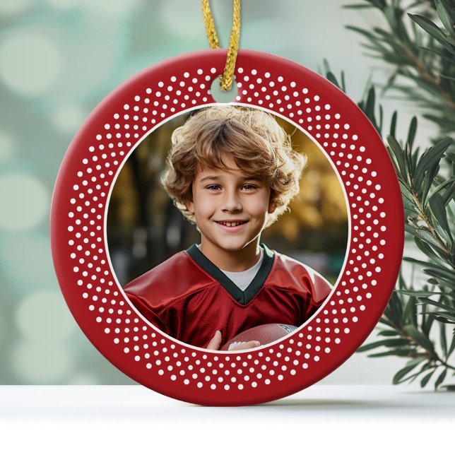 Foto med Red White Polka Dot Gräns Julgransprydnad Keramik (Photo Ornament with a red and white polka dot border)