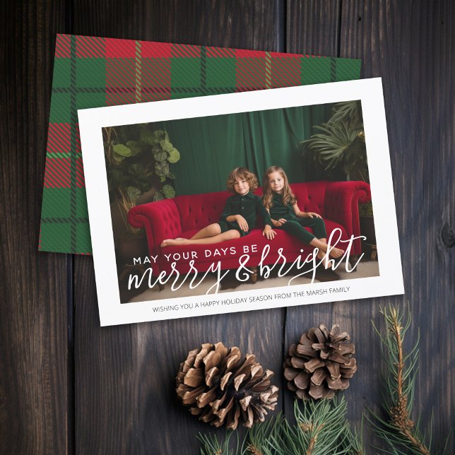 Foto med stort Merry & Bright - Red Grönt Play Julkort (Rustic Modern Christmas Card with 1 Photo and Type Overlay - Print and Download Options)