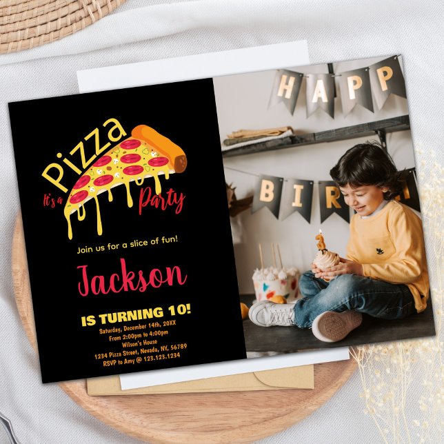 Foto Orange Black Red Pizza Birthday-inbjudningar Inbjudningar (Photo Orange Black Red Pizza Birthday Invitations)