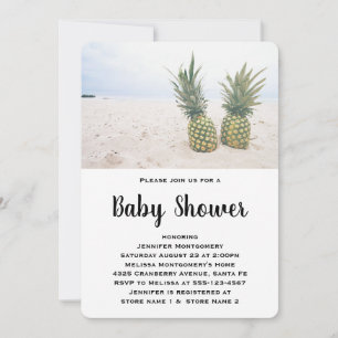 Foto på 2 ananasar på en strand Baby shower Inbjudningar