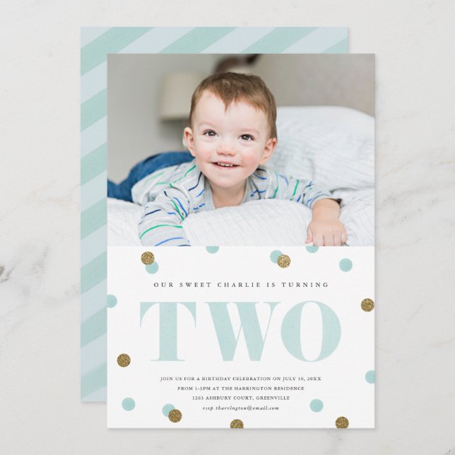 Foto på andra födelsedagsfesten av Aqua och guld-k Inbjudningar (Fram/baksida)