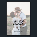 Foto på Bröllop i Elegance Script Faux Vellum Effe Bordsnummer<br><div class="desc">Modern design och elegant har tryckt Bordsnumret Elegance Script Modern Faux Vellum Effect Photo Bröllop som kan anpassas med din text och lägga till varje bordsnummer-kort i kundvagnen, en efter en. Klicka på knappen "Anpassa" och använda verktyg som är utformat för att ändra mallen. Kolla in Graphic Art Design-arkivet för...</div>