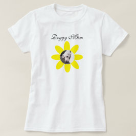 Foto på Cute Hund på Söt Gult Daisy Morsa T Shirt
