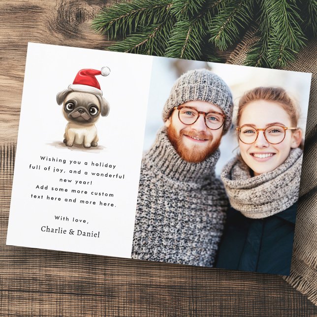 Foto på Cute pug in in Santa hat God jul Julkort (Cute pug in Santa hat Merry Christmas photo Holiday Card)