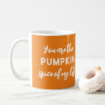 Foto på Cute pumpkin spice par Kaffemugg<br><div class="desc">Pumpekrydsen från kärlek? Även i kärlek? Här är en söt mugg för att fira Fall och varandra.</div>