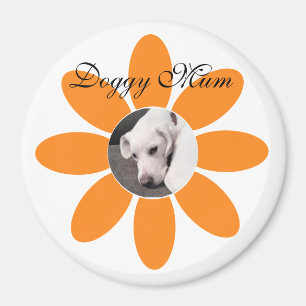 Foto på Cute Puppy Hund i Orange Flower Ram Magnet