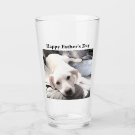 Foto på Cute White Hund som svänger ut med Pappa Glaskopp