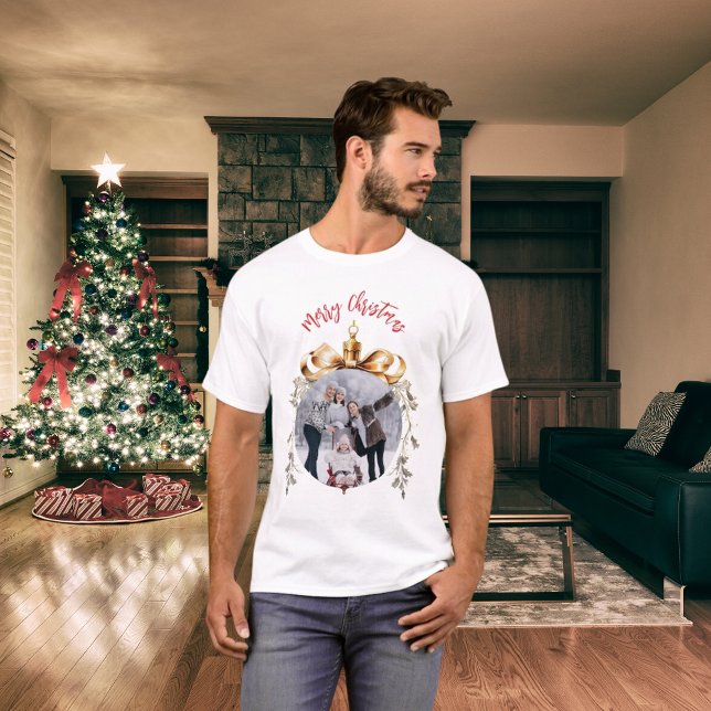 Foto på den vita rödröda guld-bauble-familjen t shirt (Skapare uppladdad)