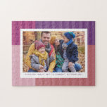 Foto på färgstark personlig av rosa lila roligt pussel<br><div class="desc">En roligt och färglös rand mönster i skuggor av rosa och lila omger ett enda foto av vågrät med anpassningsbar. Den här fotopresenten är perfekt för alla åldrar - från barn till mor- och farföräldrar för att hedra minnet av ett roligt foto eller evenemang.</div>