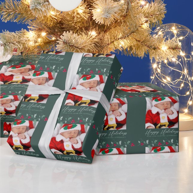 Foto på grönt av julklapp och röda bär presentpapper (Helgdagar)