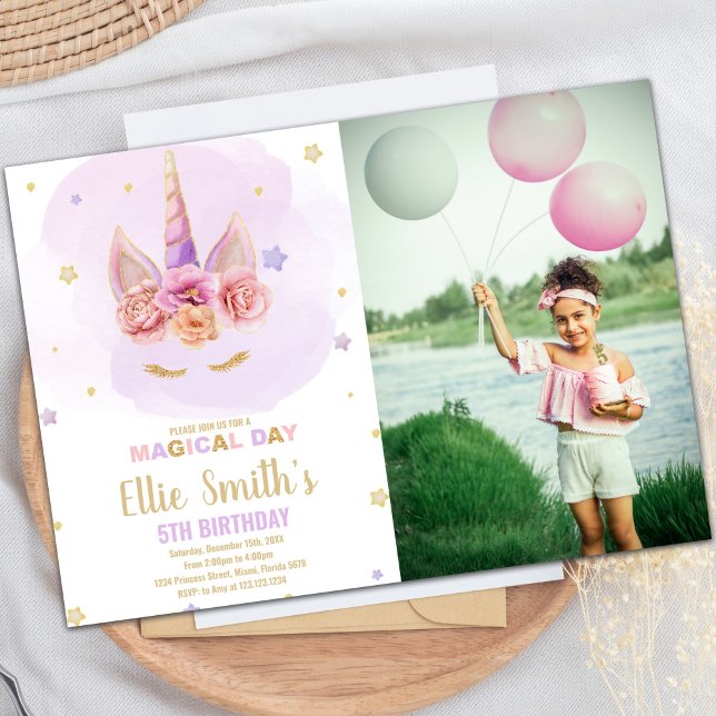 Foto på lila Glitter Unicorn Birthday-inbjudan Inbjudningar (Purple Glitter Unicorn Birthday Invitations Photo)