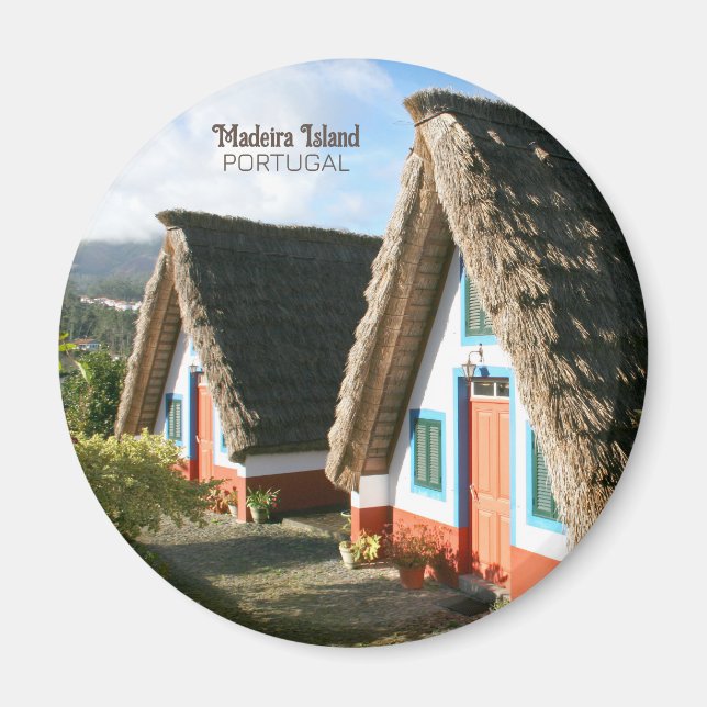 Foto på Madeira med typiska hus, Portugal Magnet (Framsidan)