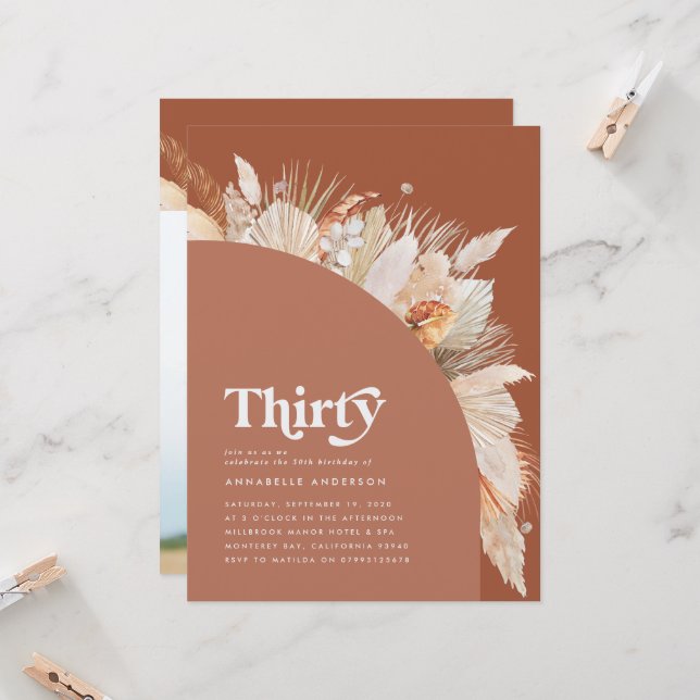 Foto på modern pampas grassterracotta 30års födels (Fram/Back In Situ)