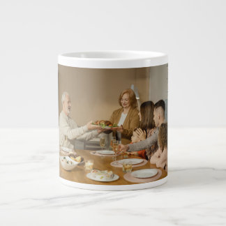 Foto på personligens Thanksgiving-familj Jumbo Mugg