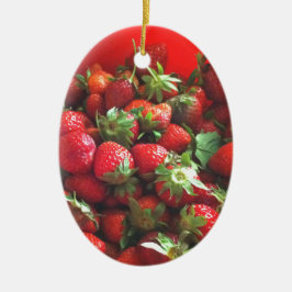 Foto på röd frukt från jordgubbar julgransprydnad keramik