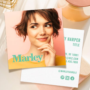 Foto på Roligten Cute Modern Simple Professionell Fyrkantigt Visitkort