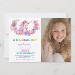Foto på rosa Blommigt Unicorn Birthday-inbjudninga Inbjudningar