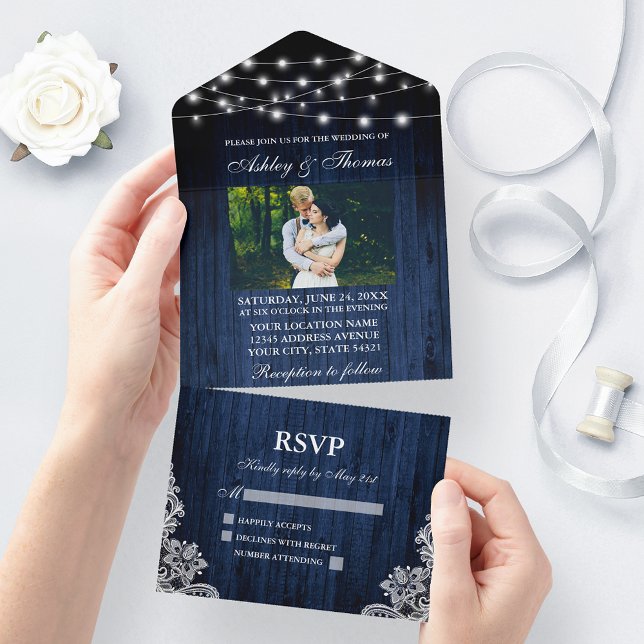 Foto på Rustic Bröllop Blue Wood String Ljus Snöre (All In One Wedding Invitation with tear off RSVP Card)