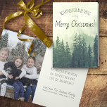 Foto på Rustic Grönt Gräs Träd God jul Helgkort<br><div class="desc">Det här helgdag har en rustik vattenfärgsscen med en skog av grönt gräs träd som är täckt av dimma eller dimma. På kortets framsida står det som att önska dig och din God jul. Inuti finns utrymme för ditt foto, en anteckning från kort och din namnteckning. Perfekt kort för naturens...</div>