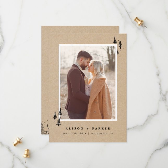 Foto på Rustic Kraft Hand-dragen Mountains Gräs Tr Spara Datumet (Fram/Back In Situ)