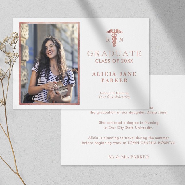 Foto på sjukskolan studenten ro guld meddelande (Skapare uppladdad)