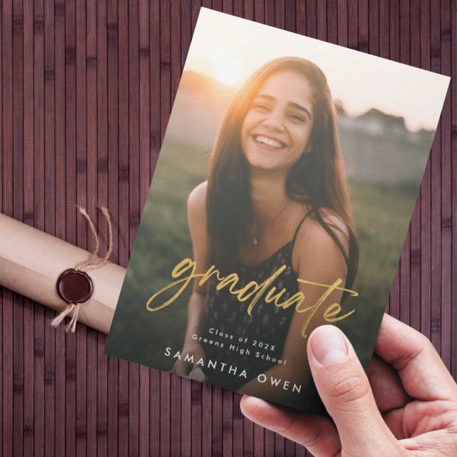 Foto på Student i guld-pensel Meddelande (Skapare uppladdad)