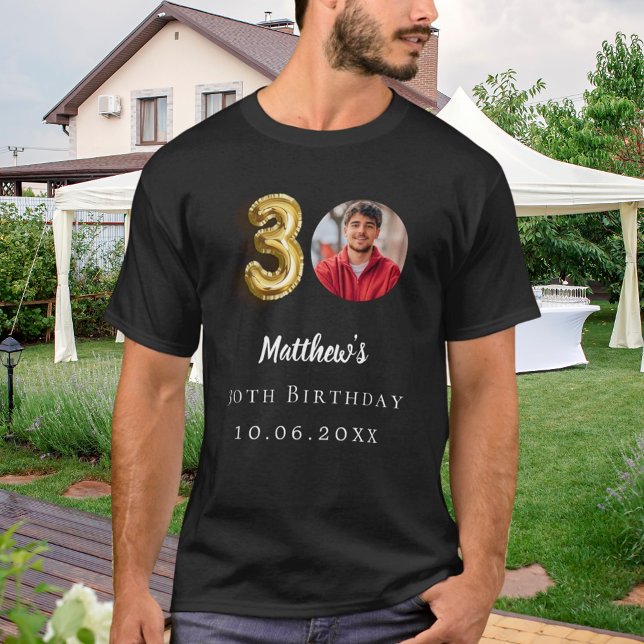 Foto på svart guld i 30års födelsedag t shirt (Skapare uppladdad)