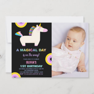 Foto på tecknad Rainbow Unicorn Birthday-inbjudnin Inbjudningar