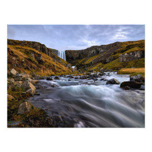 Foto på vattenfall i Svodufoss