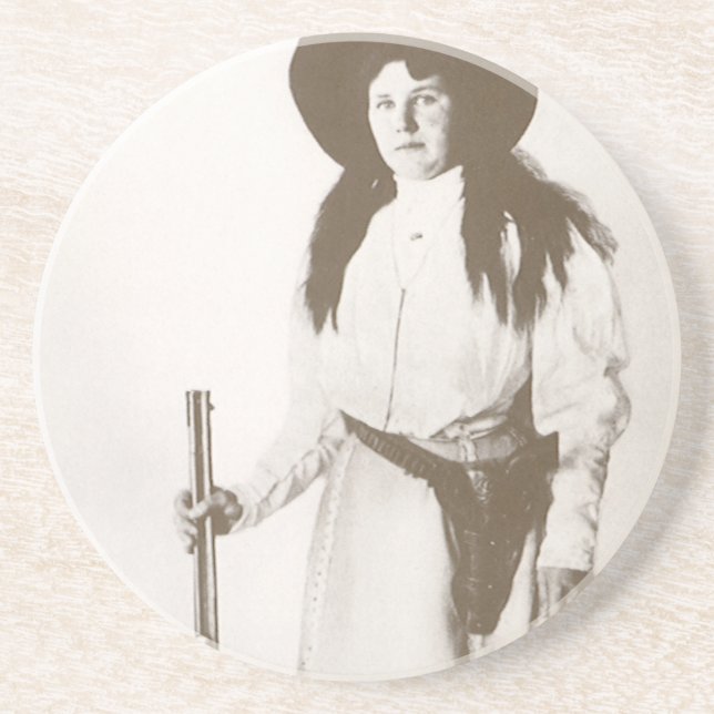 Foto Porträtt från en Cowgirl Holding a Rifle, c19 Underlägg (Framsidan)