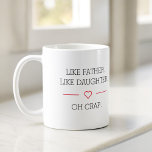 Foto som Far som dotter Kaffemugg<br><div class="desc">Vi firar den speciella förbindelsen mellan far och barn med vår hjärtan "Som Far som dotter eller Son" Kaffe Mugg. I personlig mugg fångas kärnan i den unika förbindelse som delas mellan ett pappa och hans barn, skapar den perfekten för Fars dag, födelsedagar eller tillfälle. Den här keramiska mugg är...</div>