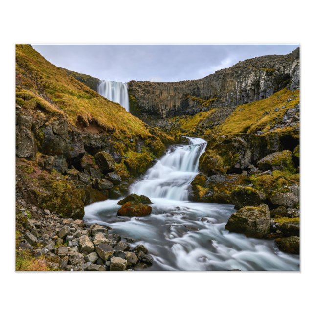 Fotoavtryck av Islandet Svodufos vattenfall Fototryck (Framsidan)