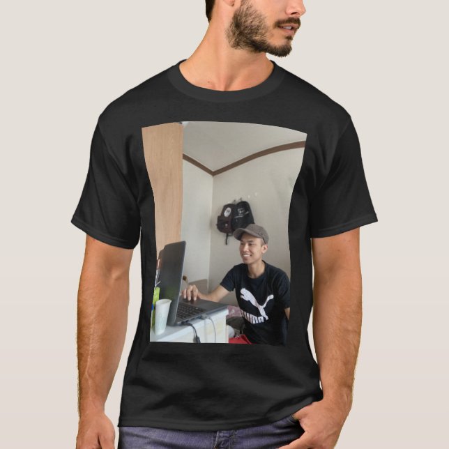 Fotodesignen är dålig och mycket dålig t shirt (Framsida)
