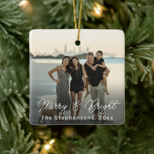 Fotofamiljen Merry and Bright Typography Anpassnin Julgransprydnad Keramik