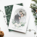 Fotogift med bomullsblommor, Ram, gift och merry Julkort<br><div class="desc">Elegant jul | Helgdag har ett foto i ett bågat ram,  en bukett av bomullsblommor med löv och ett vintergrönt mönster på baksidan. Om du vill ha en mer avancerad anpassning av den här designen klickar du på BLUE DESIGN VERKTYG.</div>