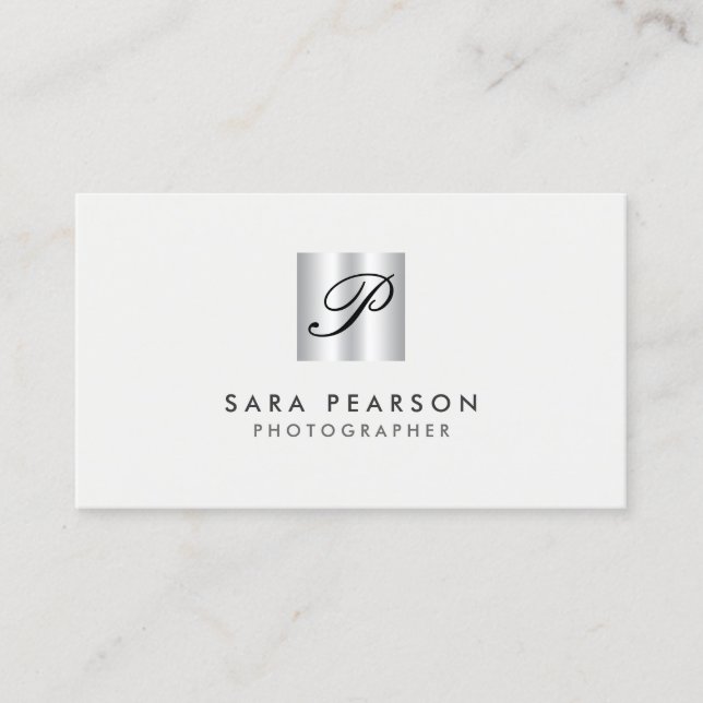Fotograf Faux Silver Monogram Visitkort (Framsida)