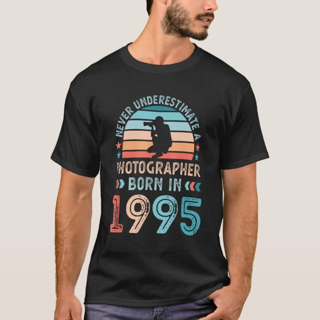 Fotograf född 1995 i 30års födelsedag t shirt (Framsida)