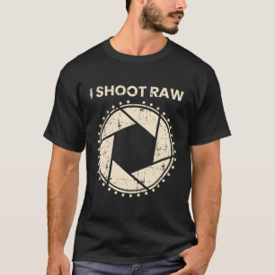 Fotograf I Shoot Raw Camera Bezel T Shirt