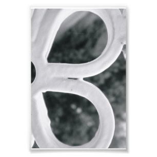 Fotografi av Alfabet brev B4 Black and White 4x6