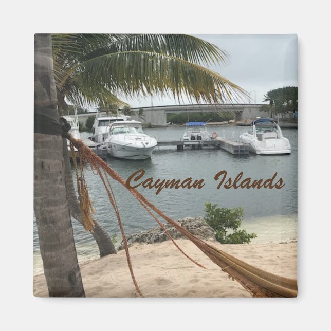 Fotografi av "Cayman Island Boats" med logotyp Magnet (Framsidan)