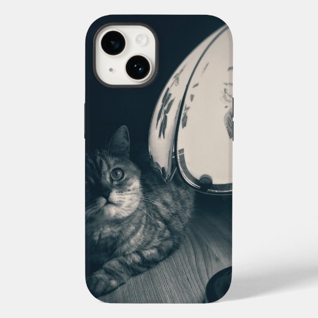 Fotografi av katt och lampa Noir Stil (Baksida)