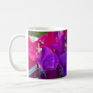 Fotografi av ljusa Rosor och Lila sötsaker Kaffemugg