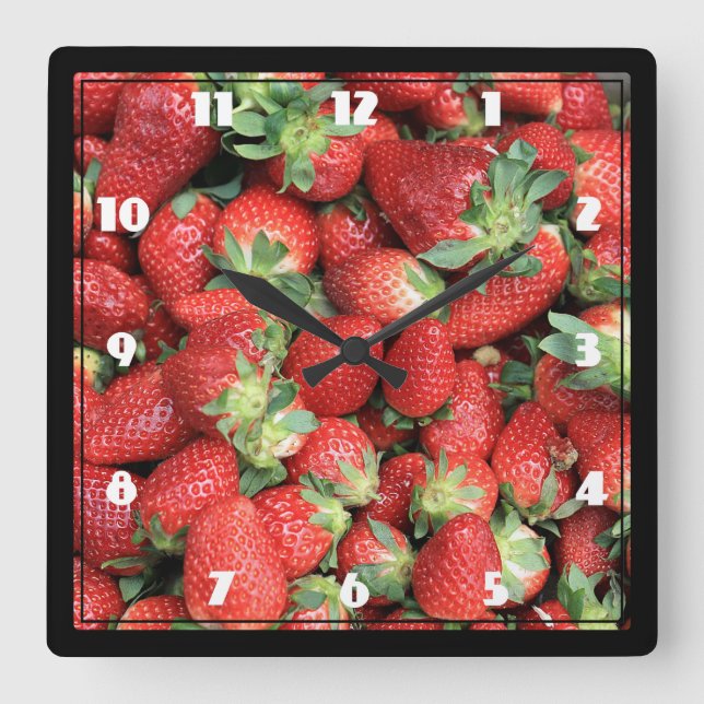 Fotografi av Red Juicy Strawbär Fyrkantig Klocka (Framsida)