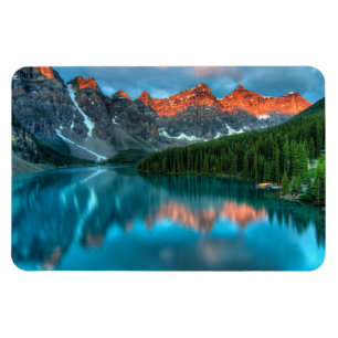 Fotografi för landskapet Scenia Mountain och Sjö Magnet