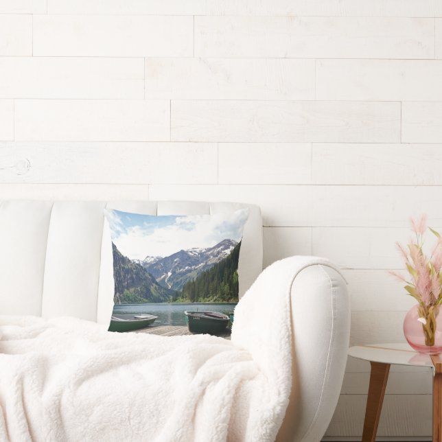 Fotografi över Alperna Sjö och Boats Kudde (Soffa)