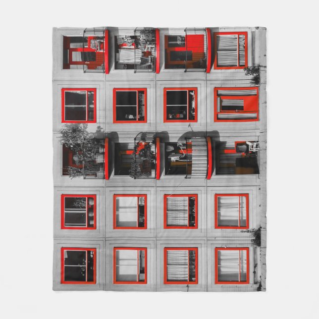 Fotografi över Byggnad av Red Facade Zuidoost Balc Fleecefilt (Framsidan)